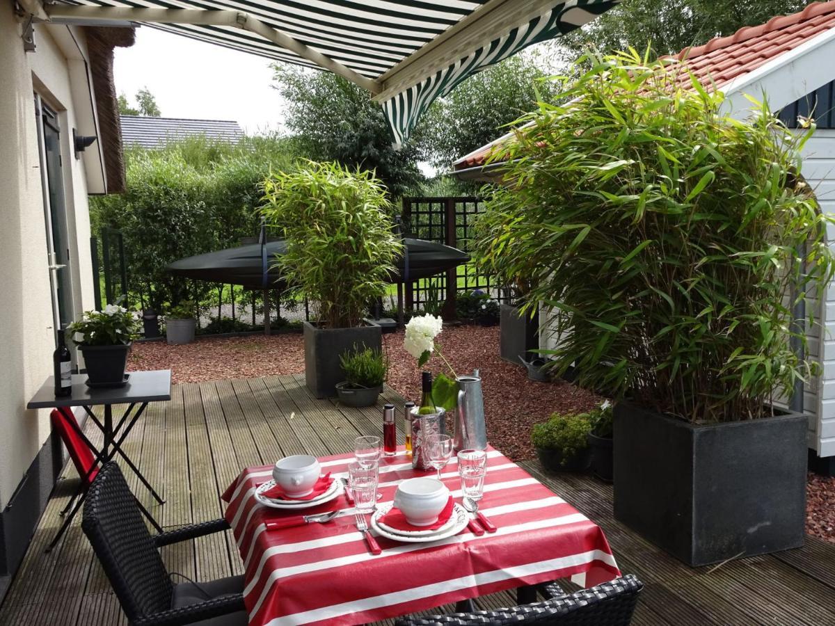 Attractive Holiday Home With Jetty Steendam Zewnętrze zdjęcie