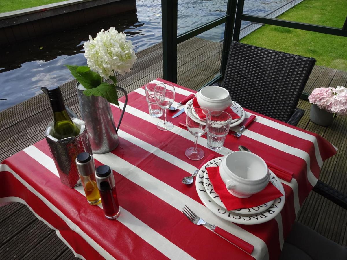 Attractive Holiday Home With Jetty Steendam Zewnętrze zdjęcie